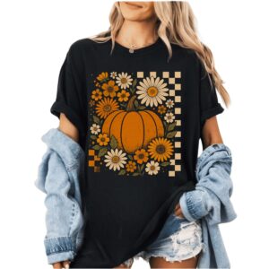 Vintage Pumpkin Boho T-Shirt – Retro Floral Autumn Halloween Graphic Tee